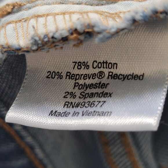 St. John's Bay Straight Leg Light Wash Jeans 12 Petite - Picture 9 of 9